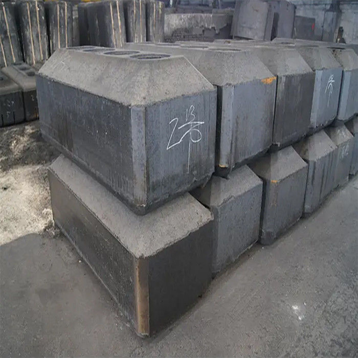 1.6-1.8 G/cm3 घनत्व स्क्वायर आकार और 0.3-0.5% की राख सामग्री के साथ एनोड कार्बन ब्लॉक
