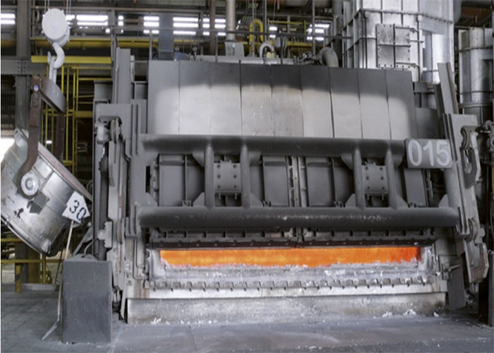 1800-2000C कैथोड कार्बन ब्लॉक 0.3-0.5% राख सामग्री और 1.55-1.75 G/cm3 बल्क घनत्व के साथ