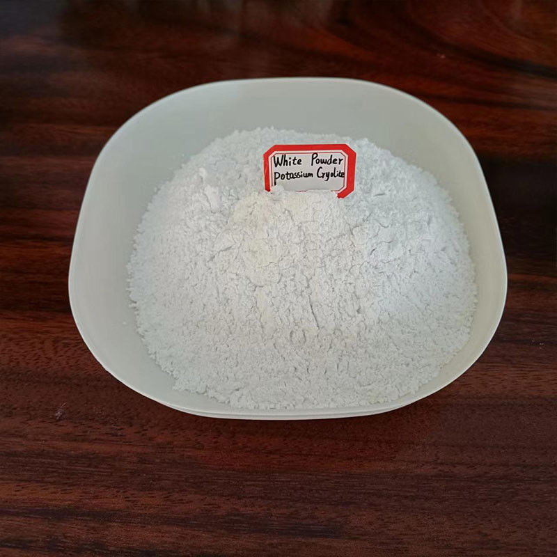 पोटेशियम क्रायोलाइट पानी में अघुलनशील सफेद पाउडर वेल्डिंग सोल्डरिंग और एल्यूमीनियम विनिर्माण प्रक्रियाओं में प्रवाह के रूप में प्रयोग किया जाता है