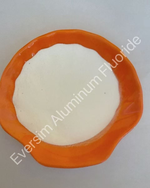 उच्च शुद्धता सीएएस संख्या 7784-18-1 सफेद रेत एल्यूमीनियम फ्लोराइड AlF3 फ्लोक्स के लिए तामचीनी ग्लेज़