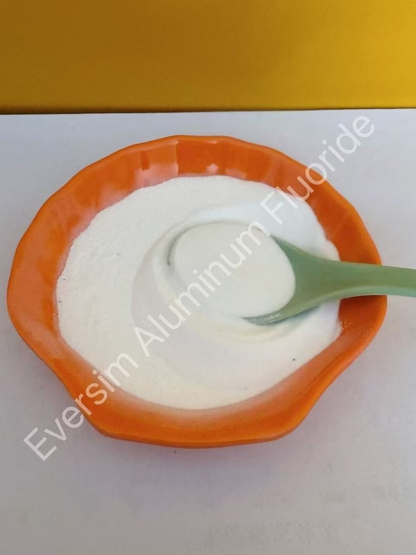 उच्च शुद्धता 98% आणविक भार 83.98 अल्फ3 एल्यूमीनियम फ्लोराइड फ्लोक्स सामग्री के लिए औद्योगिक ग्रेड