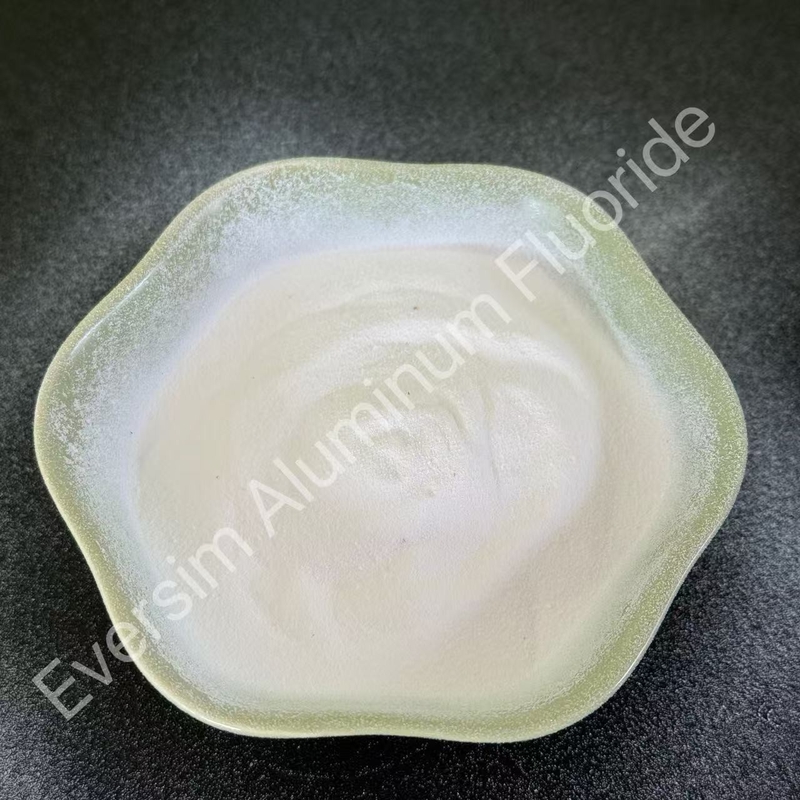 उच्चतम गुणवत्ता CAS7784 - 18 - 1 इलेक्ट्रोलाइटिक एल्यूमीनियम उद्योग के लिए सफेद रेत एल्यूमीनियम फ्लोराइड AlF3