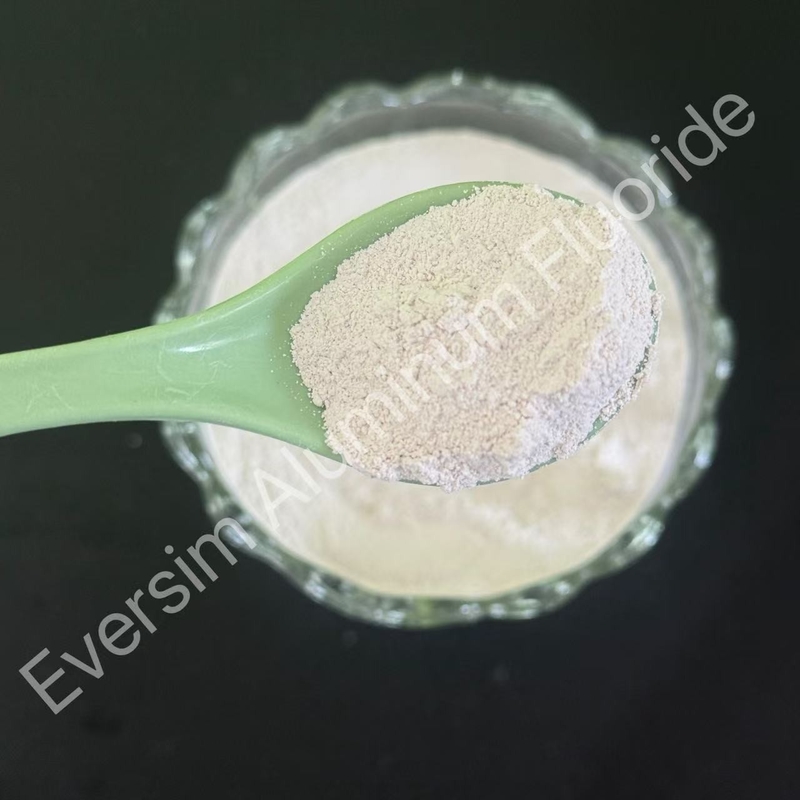 CAS7784-18-1 धातु वेल्डिंग में वेल्डिंग फ्लक्स के लिए सफेद पाउडर एल्यूमीनियम फ्लोराइड अल्फ 3